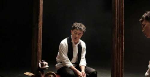 陈奕迅时隔三月再推影视主题曲，《孤勇者》唱给平凡英雄