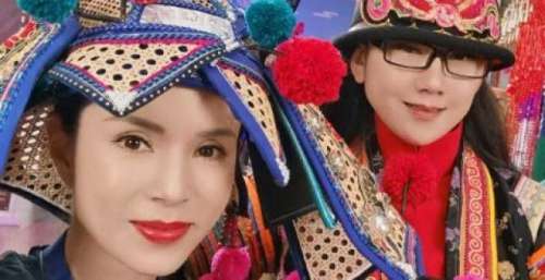 李若彤晒合影为杨丽萍庆生：终于可以很有底气地以迷妹身份说句生日快乐