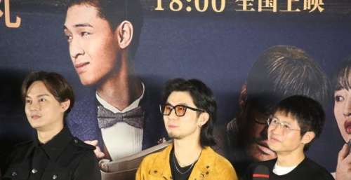 韩寒首次当监制，《扬名立万》北京首映