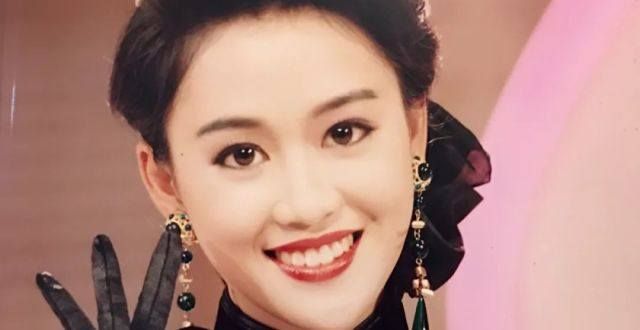 “最美古装皇后”梁小冰：事业有成，婚姻幸福，家庭美满