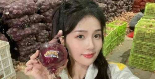 angelababy晒图凌晨四点的蔬菜物流园，一句话令人泪目！