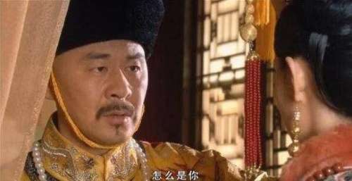 《甄嬛传》：为什么皇上害怕甄嬛穿纯元的故衣？原因不简单