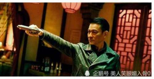 刘德华要求检查道具刀的真假，有人觉得他是多此一举，你怎么看？