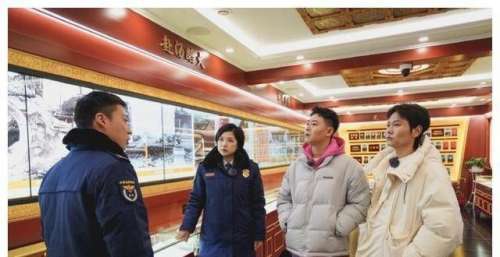 德云社再获官方邀请，参与消防安全直播，郭德纲又抢了主流业务