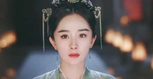 《斛珠夫人》开播，“幂系古装”熟悉的，牵手陈伟霆上演师徒虐恋
