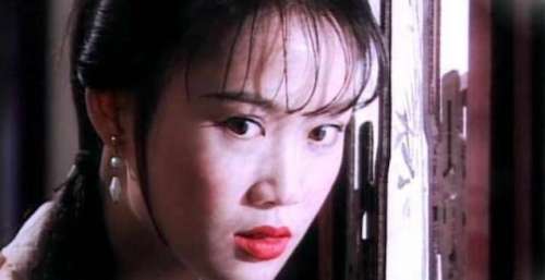鼻子塌也漂亮的女明星，只服这四位，谁说面部一枝花全靠鼻当家？