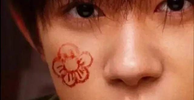 TFBOYS易烊千玺变成这样了！