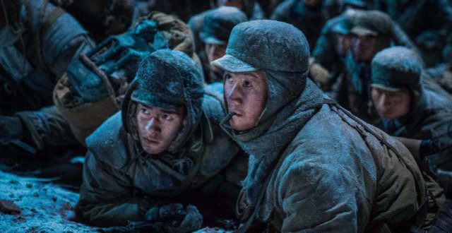 《长津湖》还在热映，《水门桥》的海报却来了，剧情将更加揪心