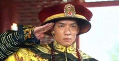 超硬核新剧，解构神似《战狼2》开场大戏，真的出海开拍大战海盗
