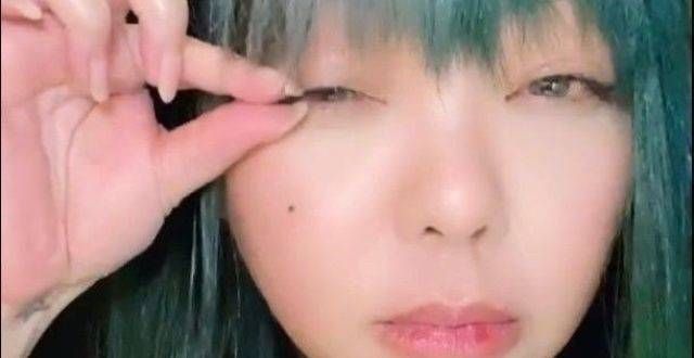 张惠妹深夜开直播？现场拆假睫毛，再唱经典歌曲《蓝天》