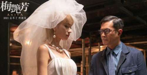 2小时票房轻松夺冠，力压《007》等大片，他一出手就是爆款？