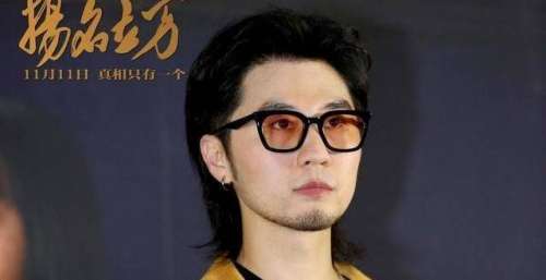 喜剧演员转型当导演，新片夺冠仅1天就被赶下宝座，输给古天乐不算亏