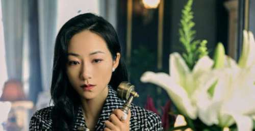 枕边人是特务，女性不再是傻白甜花瓶，《前行者》这样设定好吗？