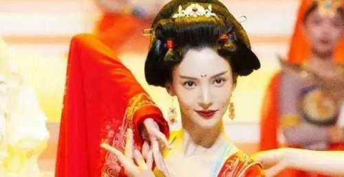 金晨盛唐霓裳羽衣舞＃美出圈，天猫双11狂欢夜顶流齐聚