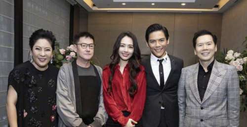 郭碧婷嫁入豪门，身价万亿上演现实版灰姑娘，婆婆陈岚功不可没