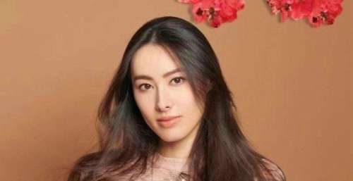 梁洛施为李泽楷生三子，一年6000万抚养费，为何不买百万豪车？
