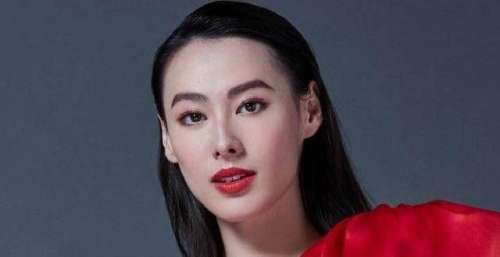 为李泽楷生三子，却嫁不进豪门，梁洛施的人生比想象中更坎坷