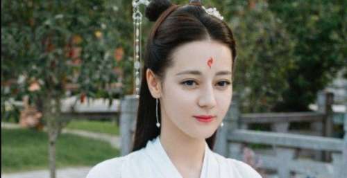 过去三年的电视剧词条浏览量：张艺兴、江疏影、赵丽颖分列第一