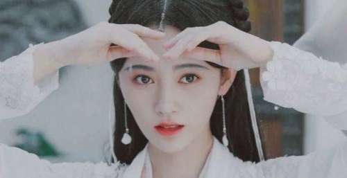 不见打光，只见后期一键磨皮，国产剧的滤镜问题你看懂了吗？