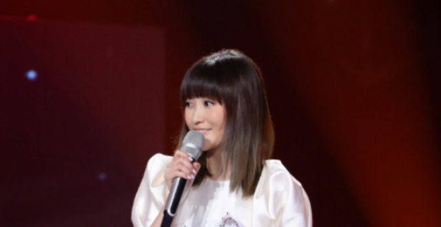 宝藏歌手金海心，爆红后消失20年的她，终究为自己的选择买单
