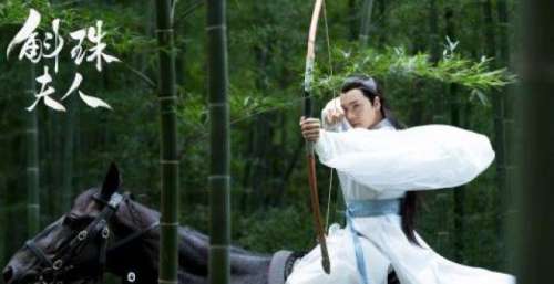 “男德”天花板？《斛珠夫人》开播，陈伟霆演绎“专一痴情男主”引热议