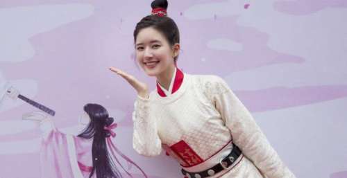 国子监来了个女弟子：晏云之是真的“狗”，怎么都不收桑祈荷包！