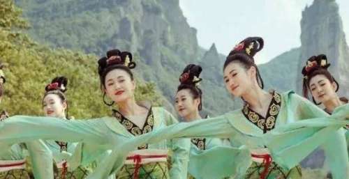 仙都又美出圈了！因为一群姐火上微博热搜