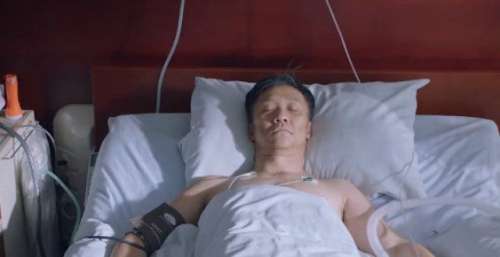 《突围》大结局：皮丹自首，“深喉”身份曝光，一身正装穿搭帅气