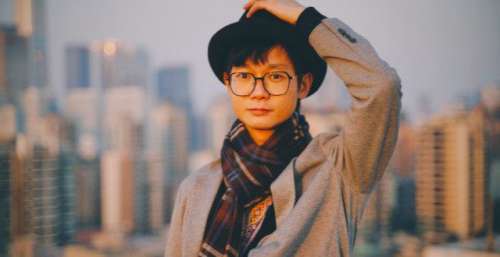 鞠起最新单曲《没有人知道，所以》上线抒情曲风拥抱城市中的孤独和离别