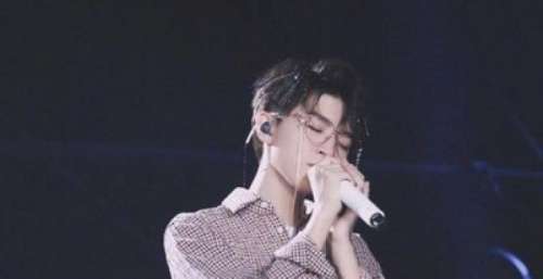 从《长津湖》到冬奥MV推广曲，曾经最不起眼的易烊千玺为何发展最好？