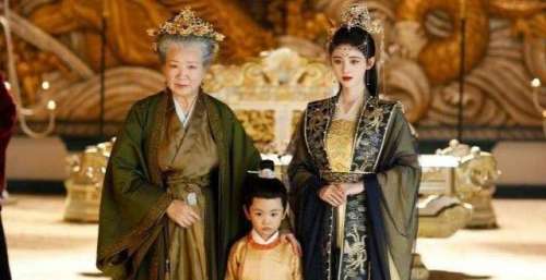 鞠婧祎新剧好评不断，公主华服造型曝光，霸气十分美出新高度！