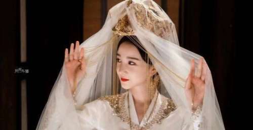 《斛珠夫人》女角结局：柘榴殒命，方海市被献给皇帝，缇兰最幸福
