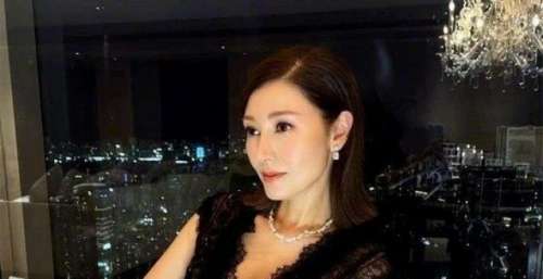 李嘉欣忍不住晒美照 51岁美貌依旧仿佛冻龄