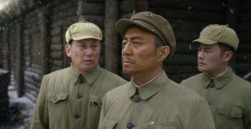 《中国医生》暑期档夺冠，张涵予又带来一部战争大片，成本超3亿