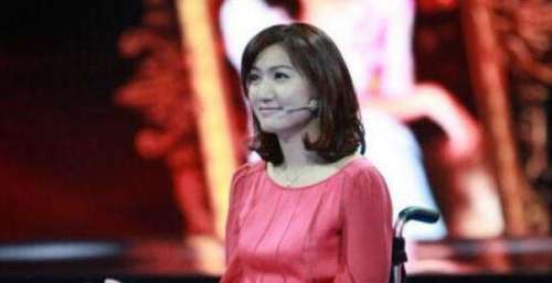 主持人梁艺，22岁不幸全身瘫痪，如今坐轮椅度日无人敢娶