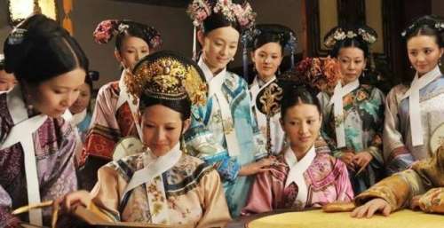 《甄嬛传》十年，娘娘们仍在互联网掀起风浪