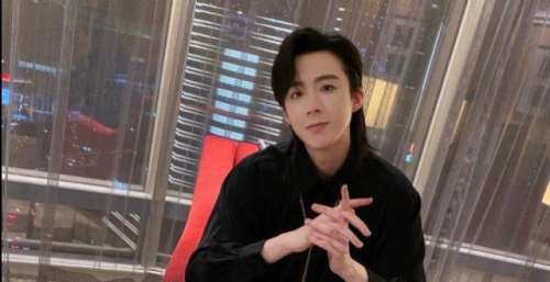 东方风云榜名单：张艺兴和刘雨昕获得4个奖，王嘉尔获得3个奖