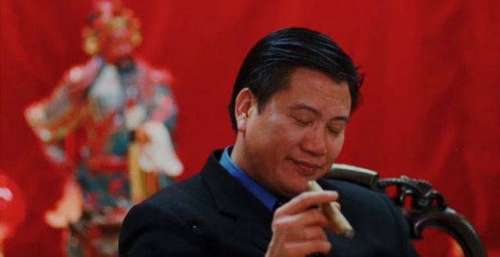 64岁万梓良定居湖南小县城！内部环境曝光，自曝已数月没有回家