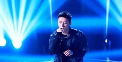 王泓昊又发单曲，伍珂玥的短板逐渐显，该加把劲了
