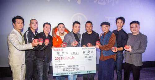 电影《铁道英雄》上映，导演杨枫：拍我的戏，你就别想“好看”｜封面会客厅