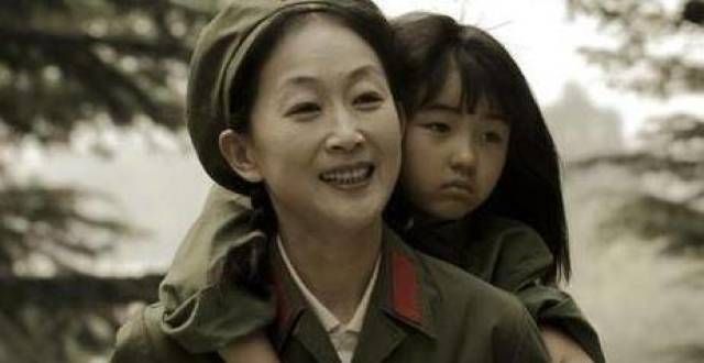 57岁陈瑾：20年不吃米饭，不结婚不生育，父母也接受她的决定