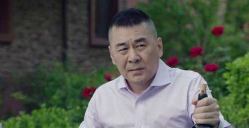 《突围》后，浙江卫视又一黑马剧开播，收视破2，陈建斌演技惊艳
