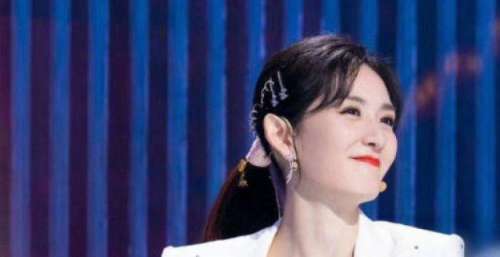 《快本》停播，晚会缺席，谢娜二胎后高调复出还能重回巅峰吗