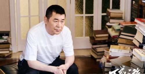 细看《不惑之旅》才发现，陈建斌为什么离婚后依旧对前妻如此照顾