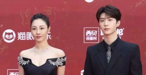 白百何拍完门锁买了工具，会跟儿子看恐怖片，还夸范丞丞聪明