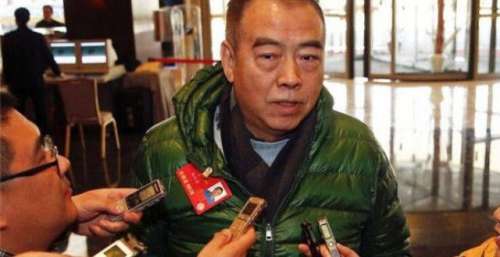 陈凯歌“翻车”了？在采访中公开怒斥柳岩，为何遭到前妻公开嘲讽