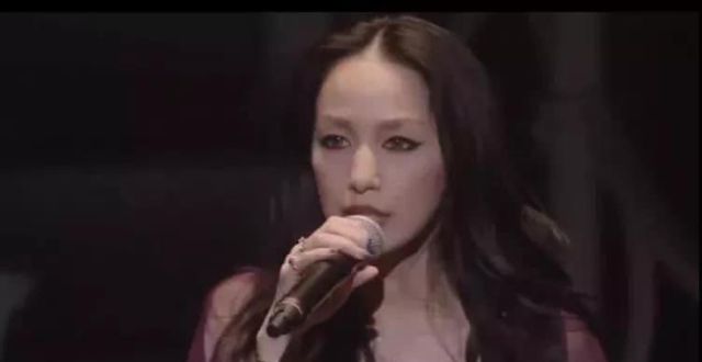 起伏十年，中岛美嘉恢复听力后再唱《曾经我也想过一了百了》