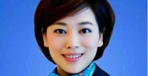 央视主持人劳春燕，屡次被传离职、去世，丈夫身份不一般