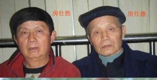 成龙在安徽的两个哥哥：大哥81岁，二哥75岁，2013年见过成龙一面