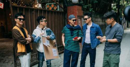 海报没C位，收银员数学差，菜品被行家惨骂？网友：真的笑不活了